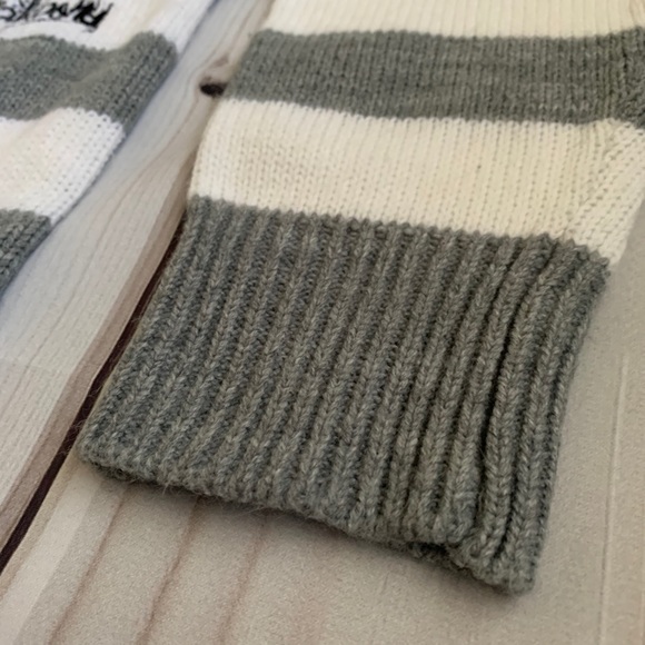 Gray & White Striped Sweater - Picture 4 of 5